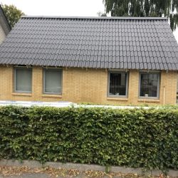 nyt tag på gult hus